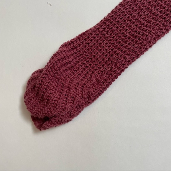 FREE PEOPLE “Moonshine” cold shoulder sweater in maroon - Picture 5 of 6